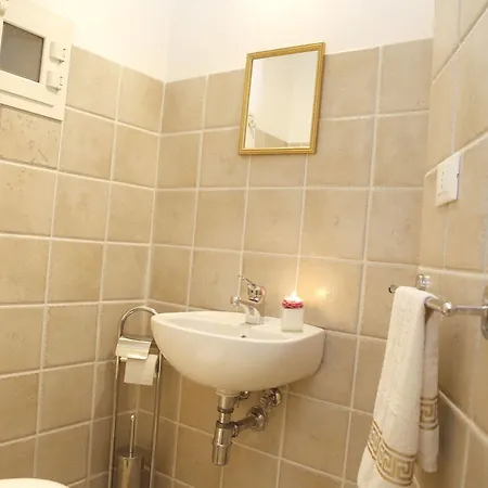 Sottacastieddu Guest house 2*